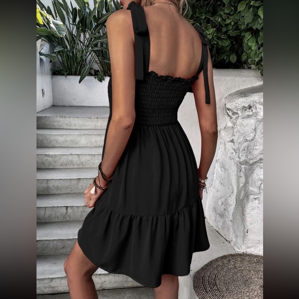 Elegant Black Womens Dress - Picture 6 of 6